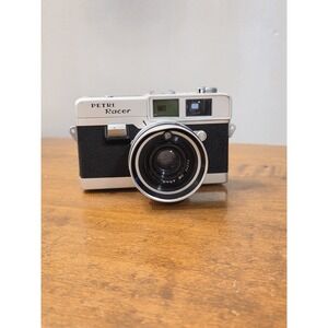 Vintage Petri Racer 35mm Camera with Leather Case and Shoulder Strap (UNTESTED)